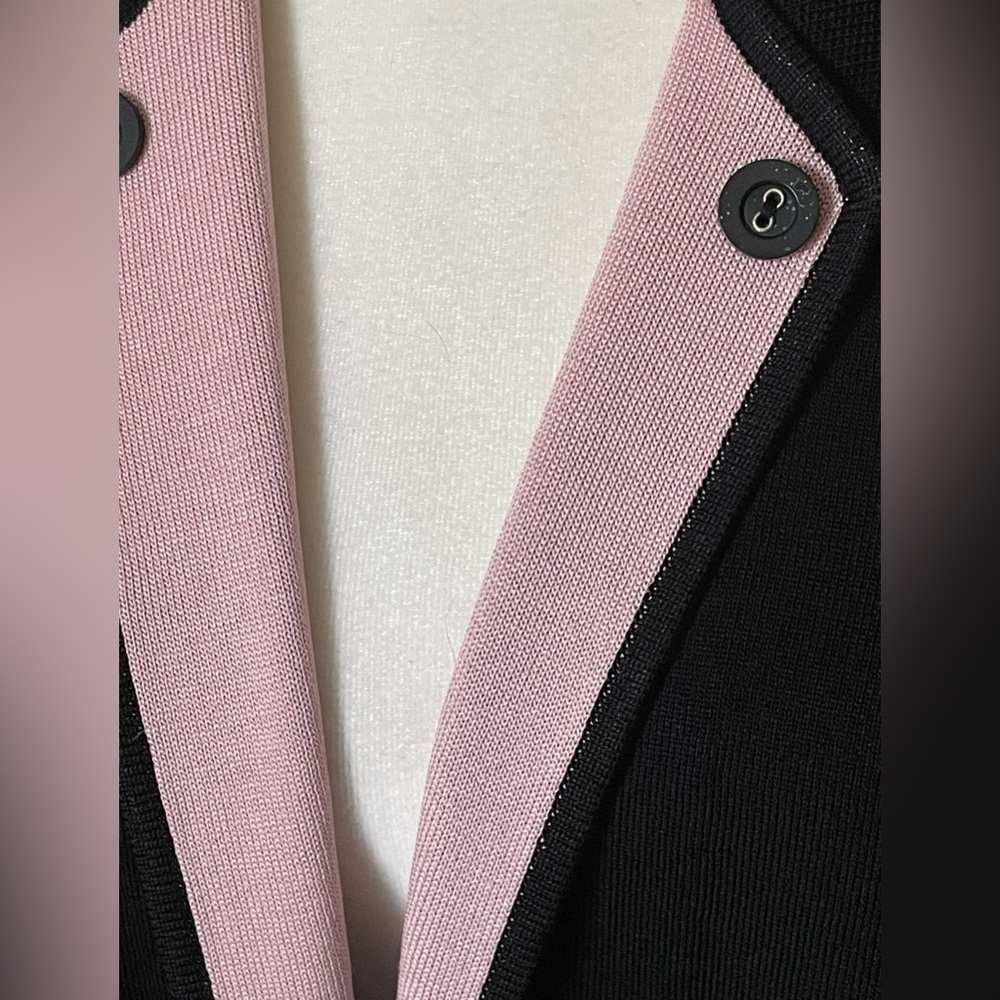 Misook Large black contemporary acrylic knit blazer/sweater with pink lapel. - Picture 2 of 9